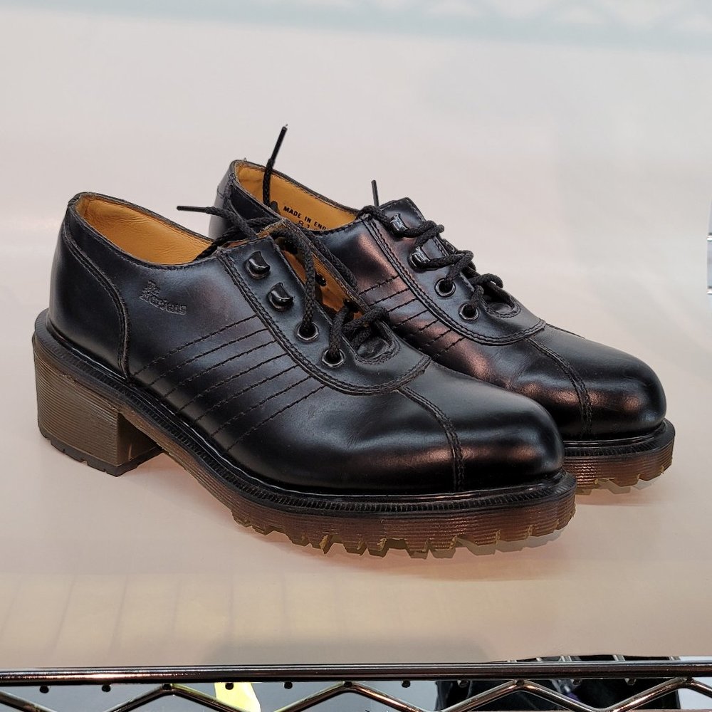 Dr. Martens Leather chunky-heeled Shoes (women's 38.5)